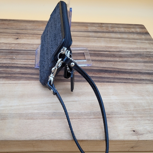 Coach Black Wristlet with Front Bow Detail And 2 Zip Compartments. Like New - Picture 5 of 7